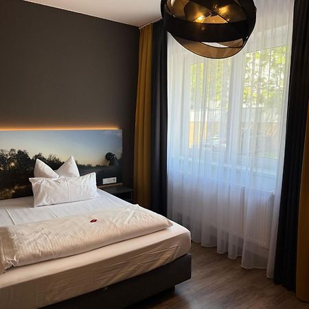 Hotel Kitz Ehemals Schlemmerhuette Langweid Dış mekan fotoğraf
