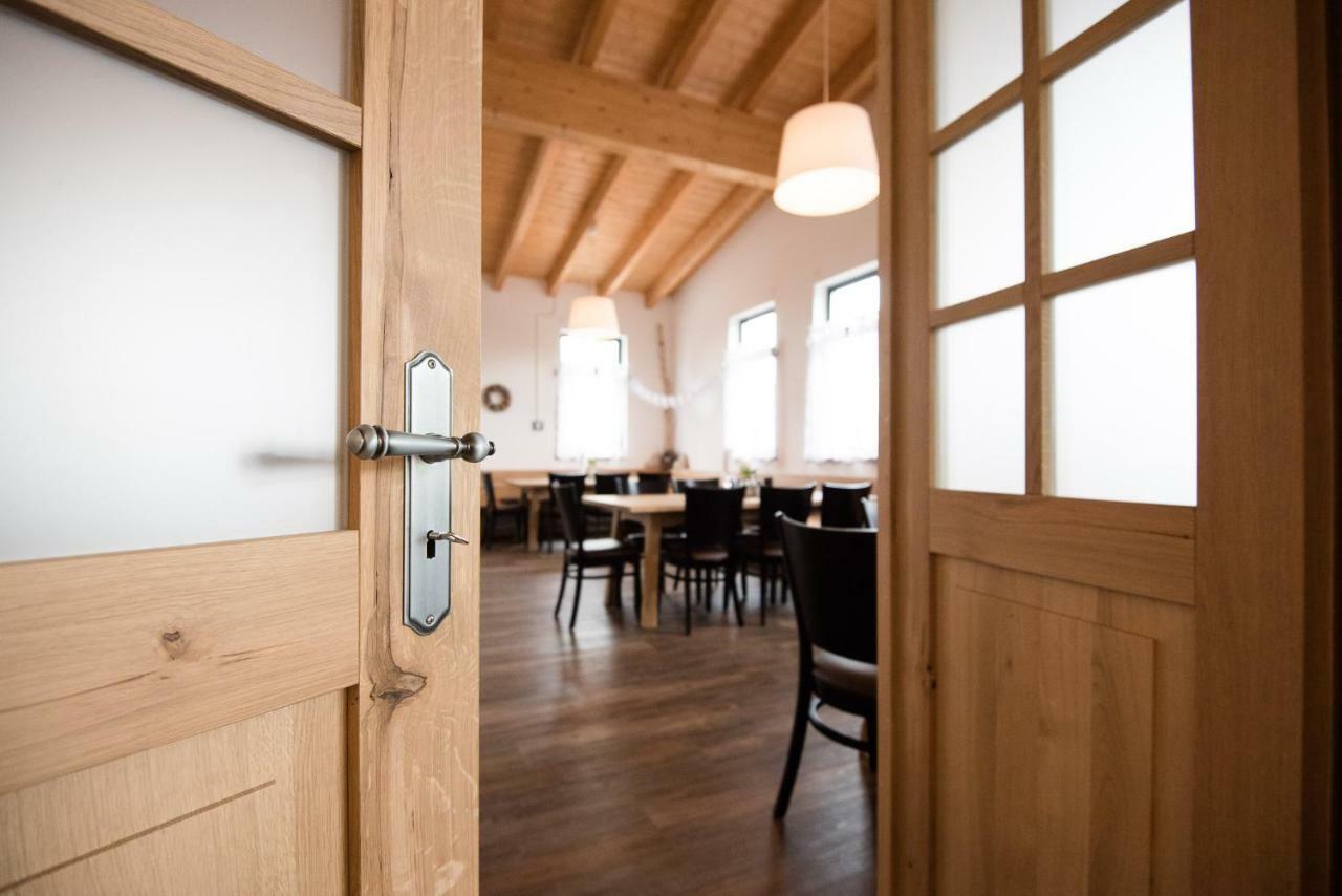 Hotel Kitz Ehemals Schlemmerhuette Langweid Dış mekan fotoğraf